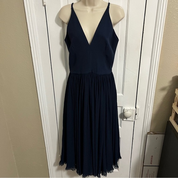 Dress the Population Navy Midi Dress - Picture 4 of 10